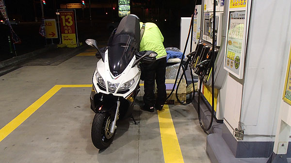 アプリリアＳＲＶ８５０